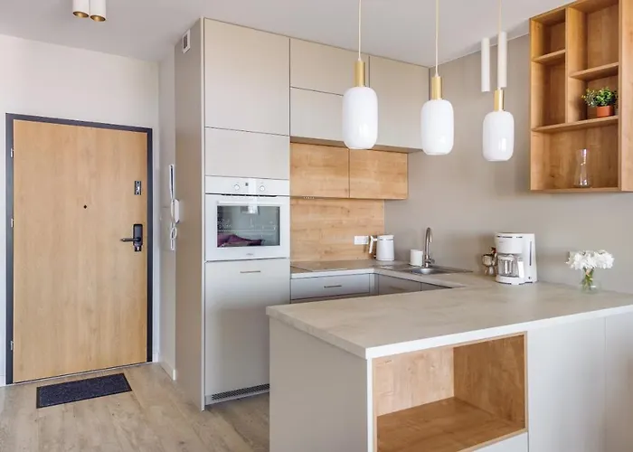 Modern Tower, Sun & Snow Apartment Gdynia