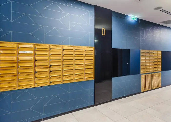 Modern Tower, Sun & Snow Gdynia